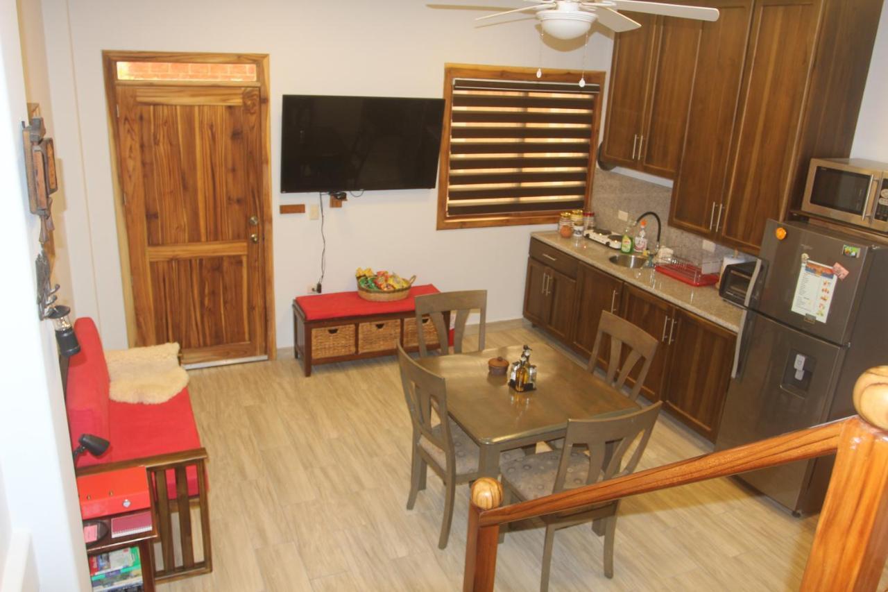 El Ocaso Oceanfront Apartment Canoa Eksteriør billede