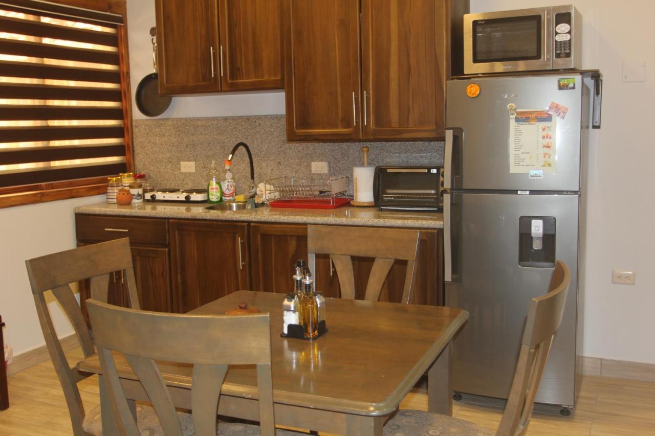 El Ocaso Oceanfront Apartment Canoa Eksteriør billede
